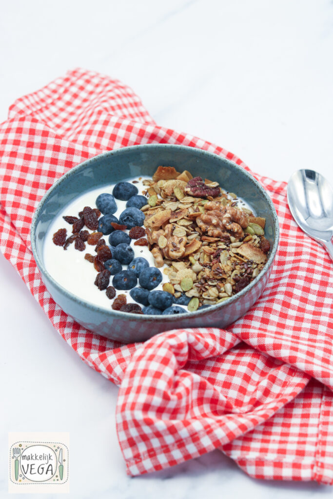 crunchy homemade granola